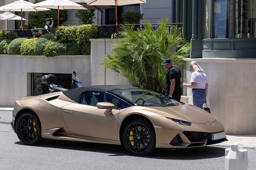Imagem real do veículo Lamborghini Huracan Evo