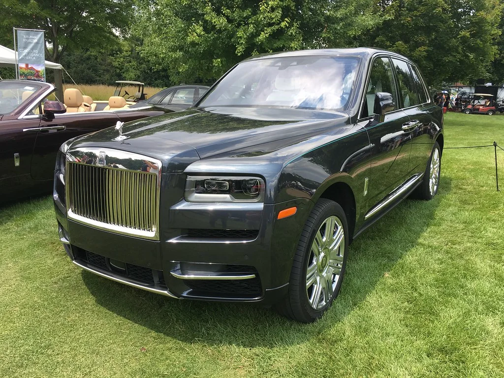 Imagem real do veículo Rolls Royce Cullinan